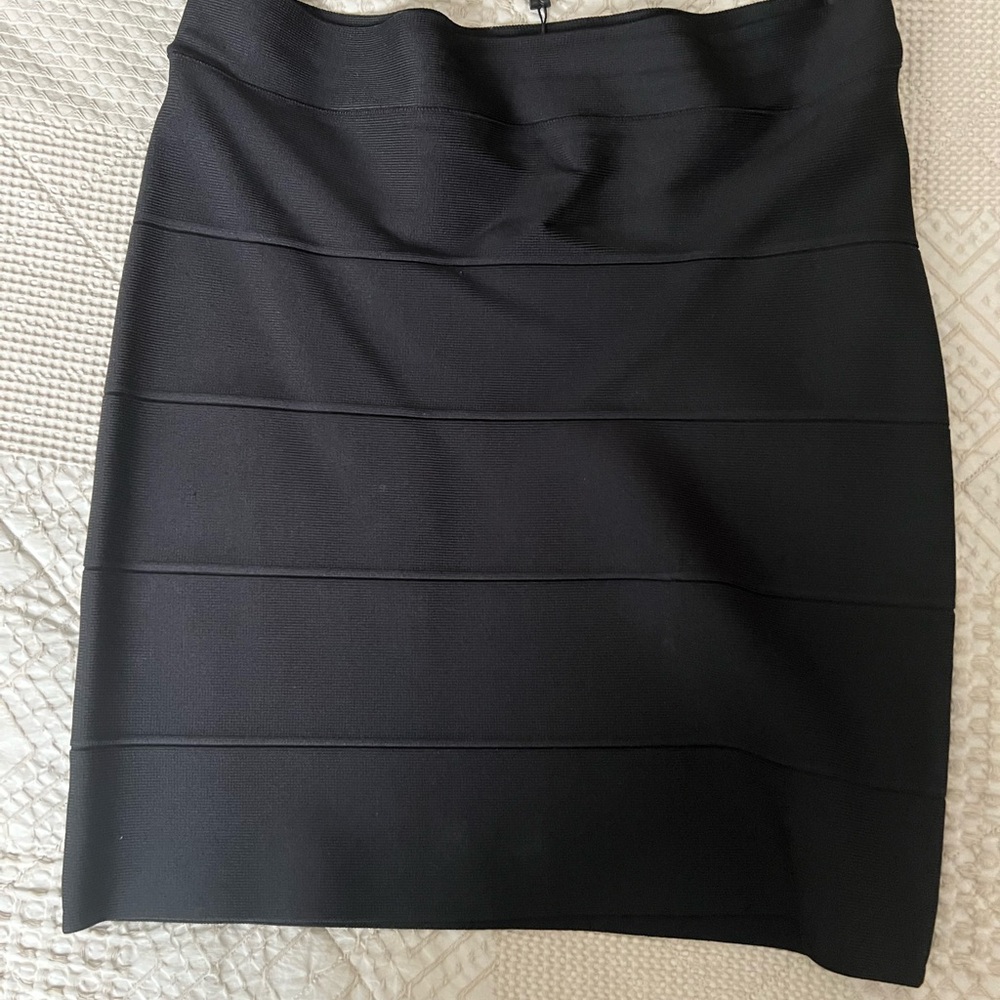 BCBGMaxAzria Black Ribbed Mini Pencil Skirt